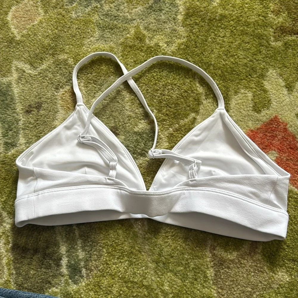 ALO Yoga White Splendor Bra - Light Support Sports Bra